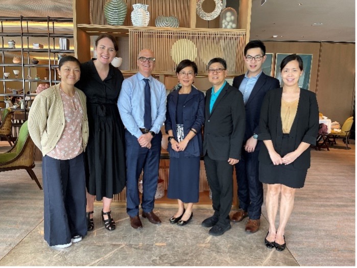 Miriam Cahir and Mike McGuckin with University of Hong Kong staff, Faculty of Nursing, Bau Institute of Medical & Health Sciences Education and Universitas 21.